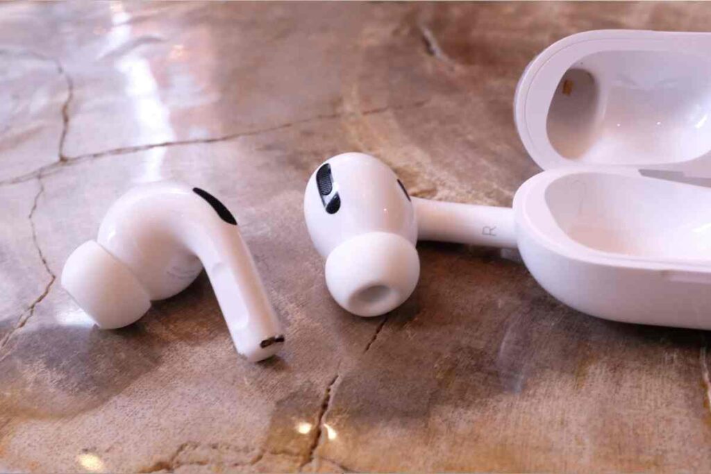 Why AirPods are crackling and ways to fix it