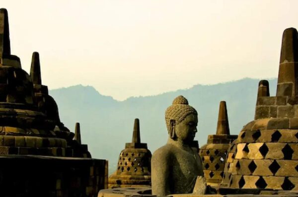 IndoCultureGuide.com – Your Complete Guide to Indonesian Culture, Traditions & Lifestyle