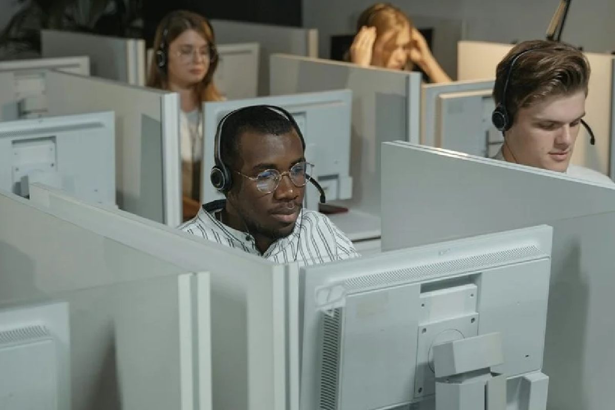 2896191896 — What This Number Means & How Canadians Can Handle Unknown Calls